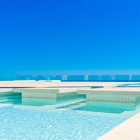 Maravillosa En Primera Linea De Playa Con Piscina Privada Mijas Fuengirola