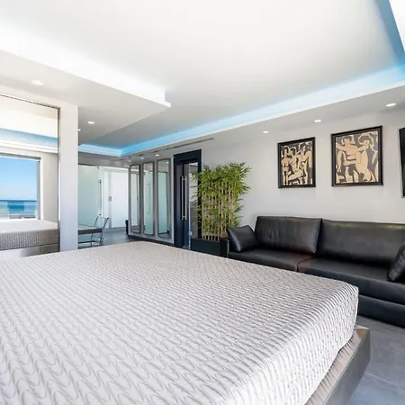 Maravillosa En Primera Linea De Playa Con Piscina Privada Mijas * Fuengirola