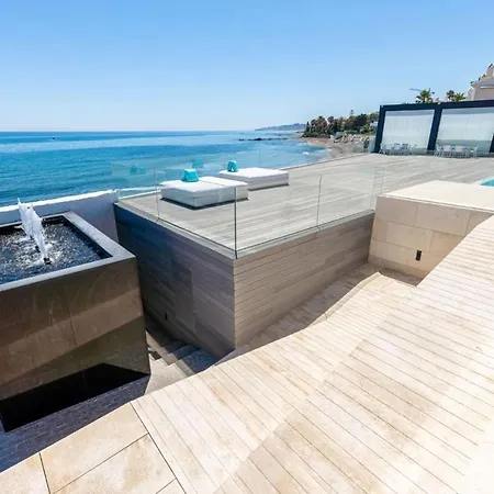 Maravillosa En Primera Linea De Playa Con Piscina Privada Mijas Chalet Fuengirola